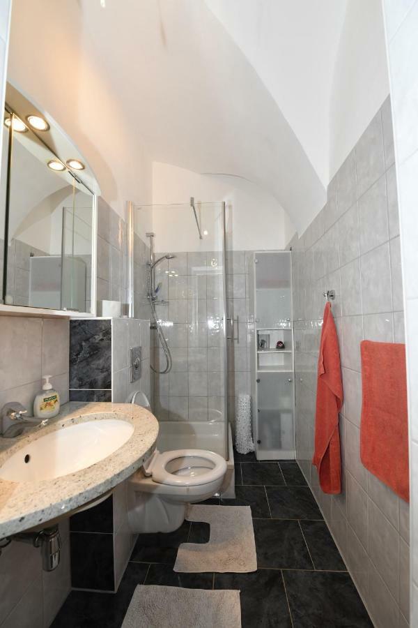 Apartments Alter Platz クラーゲンフルト エクステリア 写真